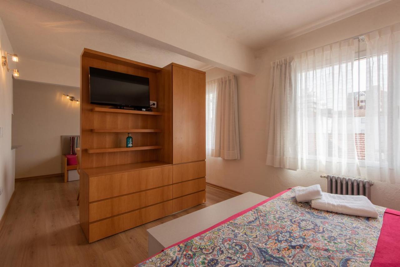 Hotel Victoria Пинамар Экстерьер фото